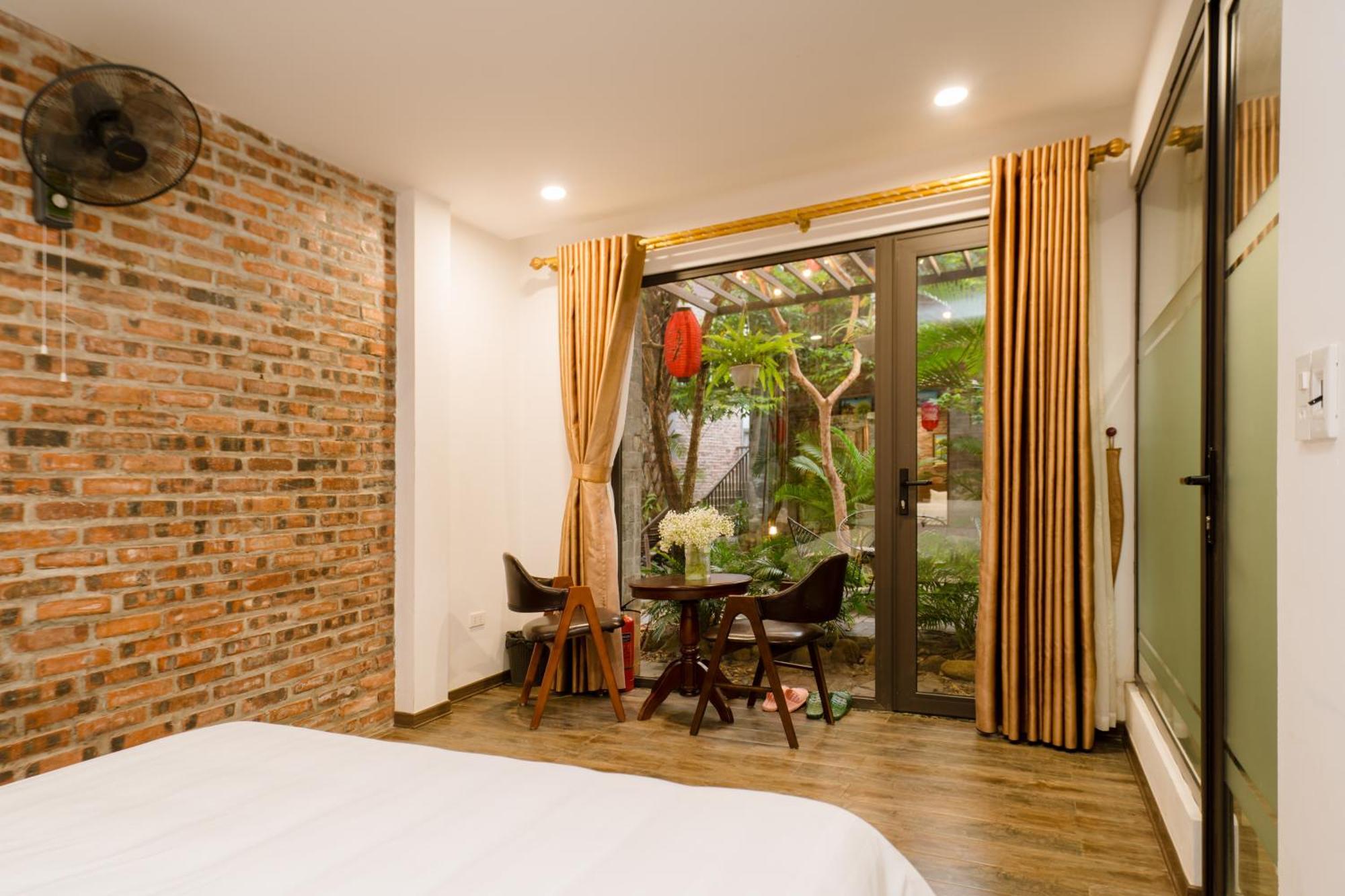 King Kong Hotel 4*
